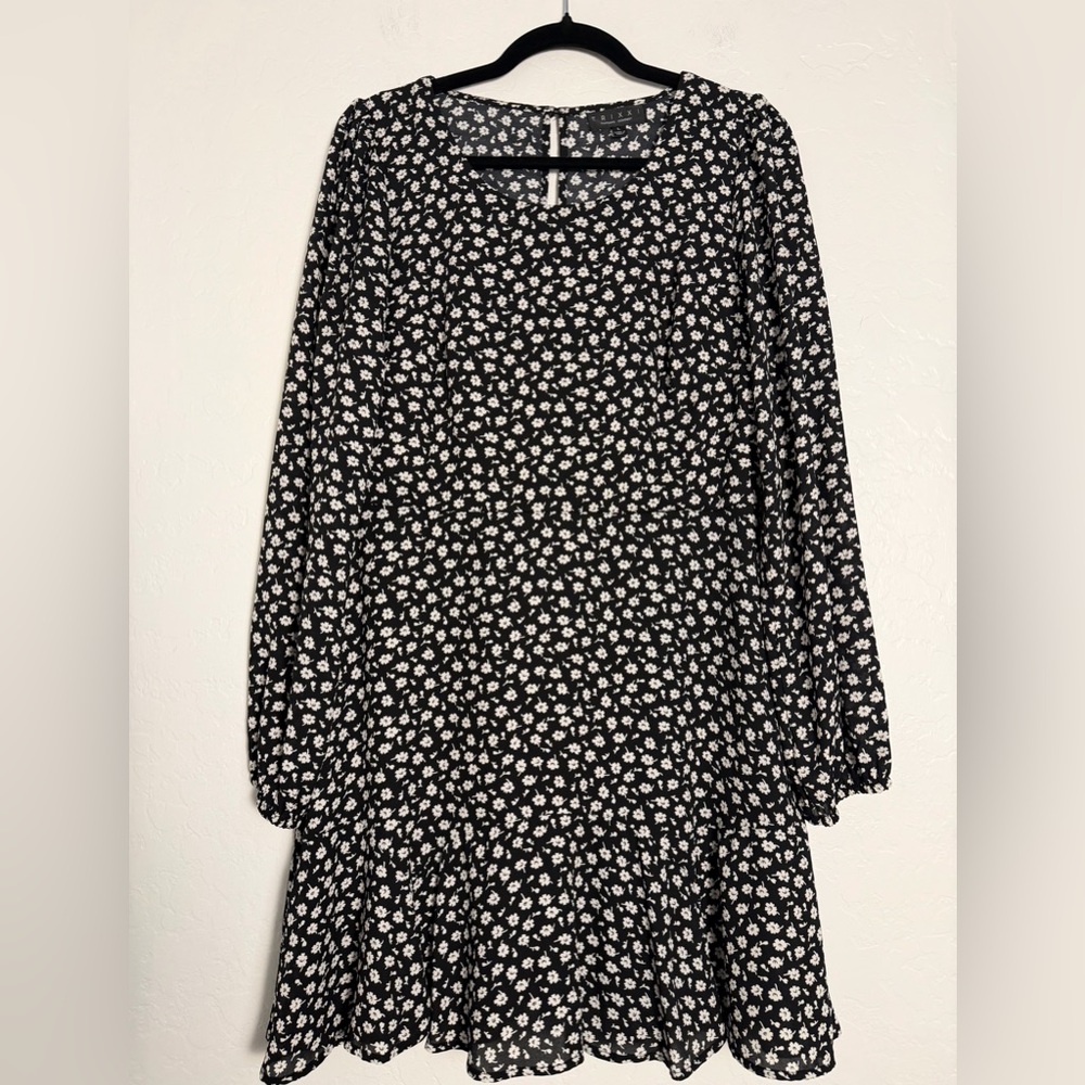 Trixxi Long-Sleeve Dress Large Black/White Floral (ditsy) Print Fit & Flare